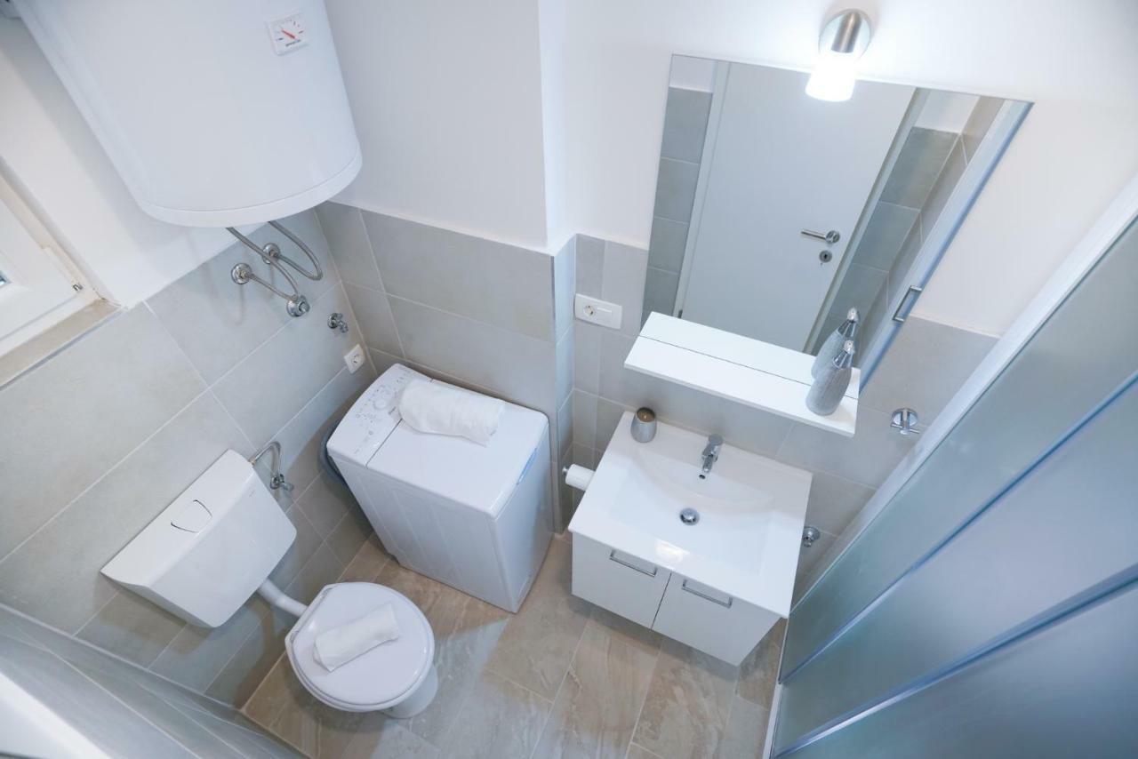 Roko Apartment Zadar Bagian luar foto